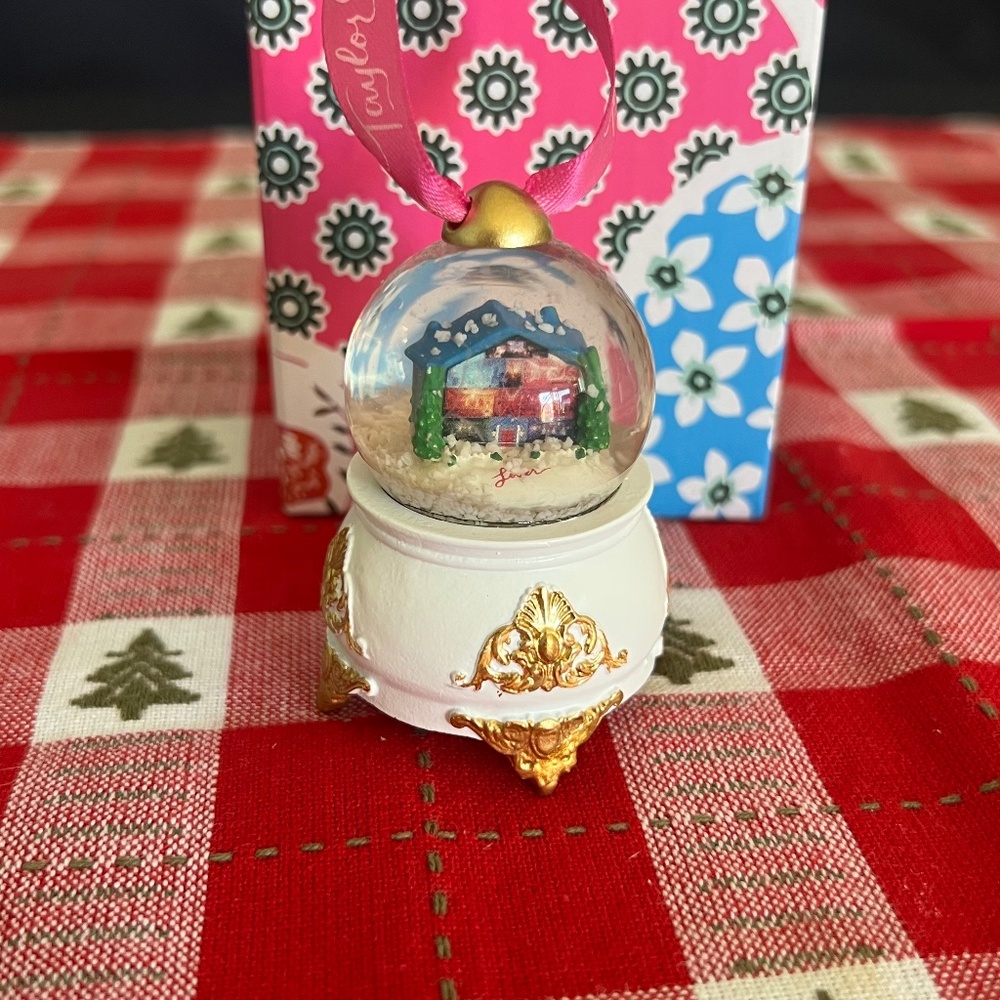 Taylor Swift Lover Snow Globe Ornament mini Lover Snowglobe No Bubbles Adorable